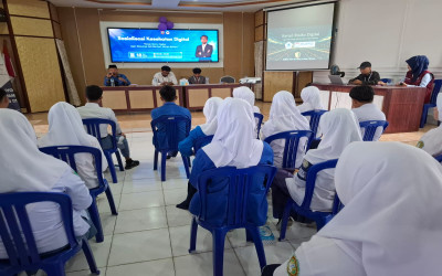 Bijak Bermedia, Murid  MAN 2 Kabgor Ikuti Sosialisasi Kesehatan Digital
