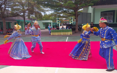 Unjuk Bakat, Murid Kelas XII MAN 2 Kabgor Lakukan Praktik Seni Budaya