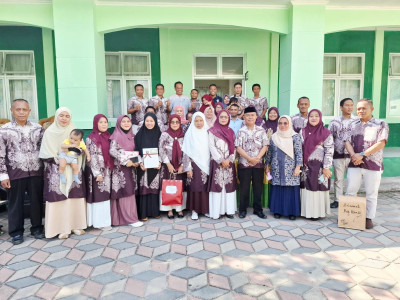 Kenang Pengabdian, MAN 2 Kabgor Gelar Pelepasan Guru dan Pegawai