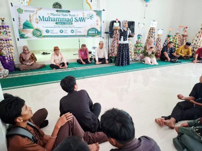 Ceramah 3 Bahasa, Warnai Peringatan Maulid Nabi di MAN 2 Kabgor
