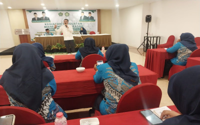 Wujudkan Komunikasi Beretika, PMM MAN 2 Kabgor Terima Materi Dari Kabag TU