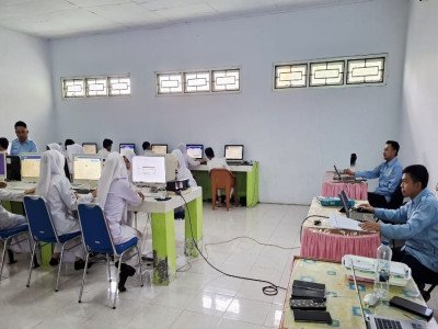 Menuju Kelulusan dan Perguruan Tinggi, Murid Kelas XII MAN 2 Kab. Gorontalo Hadapi TKA